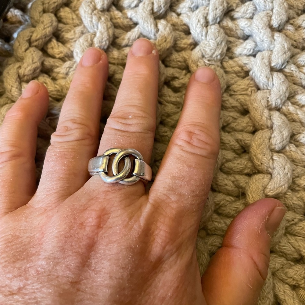 Chunky Interlocking Silver Metal Ring - Modern Li… - image 5